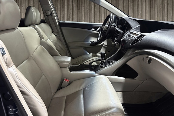 Honda Accord 20 of 20