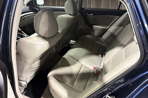 Honda Accord 17 of 20