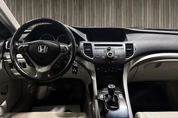 Honda Accord 14 of 20