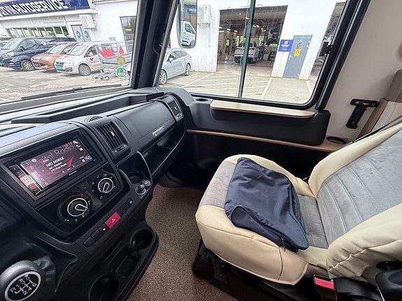 Pilote G740C G740C 2.3 150HK MANUELL 3500KG/AC/SENKESENG/TRUMA++ 20 of 30