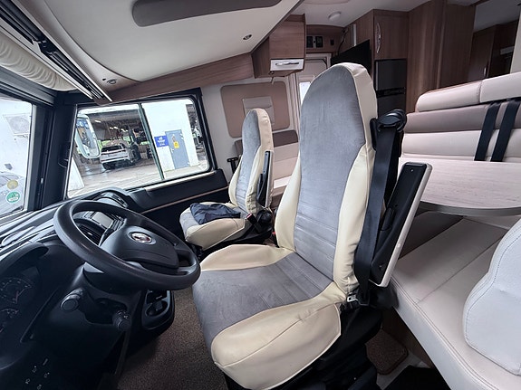 Pilote G740C G740C 2.3 150HK MANUELL 3500KG/AC/SENKESENG/TRUMA++ 14 of 30