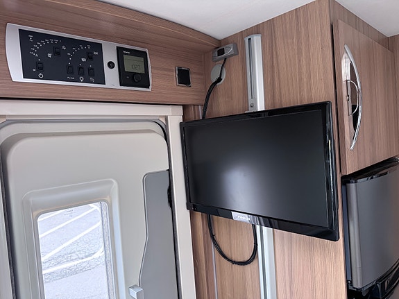 Pilote G740C G740C 2.3 150HK MANUELL 3500KG/AC/SENKESENG/TRUMA++ 27 of 30