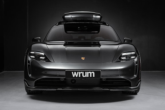 Porsche Taycan 7 of 30