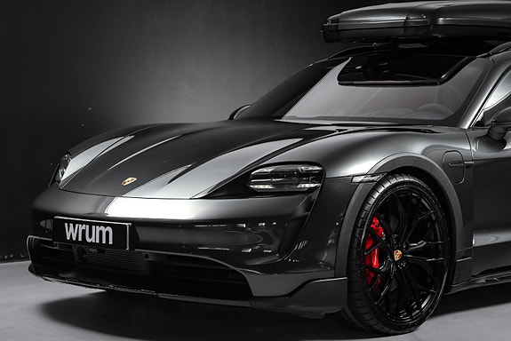 Porsche Taycan 6 of 30