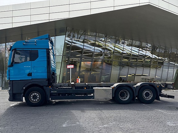 MAN TGX 26.510 6x2-2 LL 4 of 22