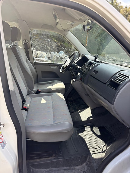 Volkswagen Transporter 17 of 22