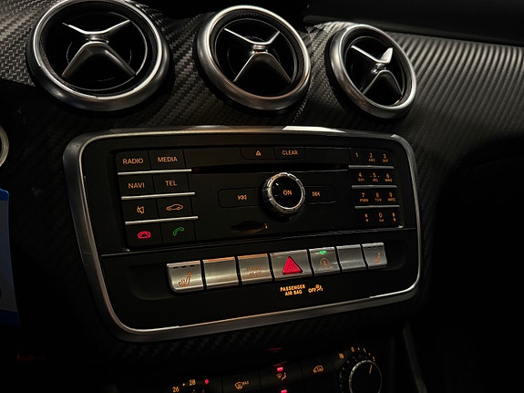 Mercedes-Benz 180 21 of 30