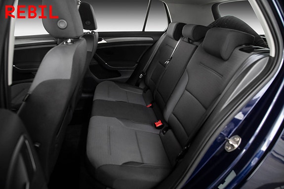 Volkswagen e-Golf VII 13 of 24