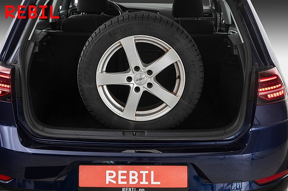 Volkswagen e-Golf VII 23 of 24