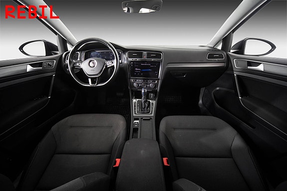 Volkswagen e-Golf VII 10 of 24