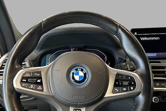 BMW iX3 11 of 22