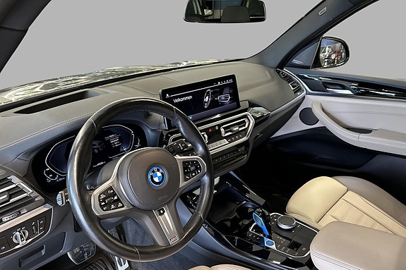 BMW iX3 10 of 22
