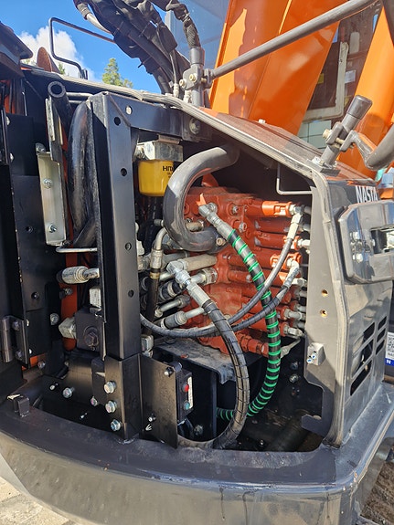 Hitachi ZX85US-6 6 of 19