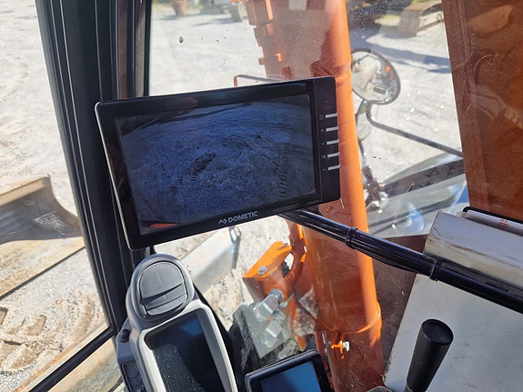 Hitachi ZX85US-6 17 of 19