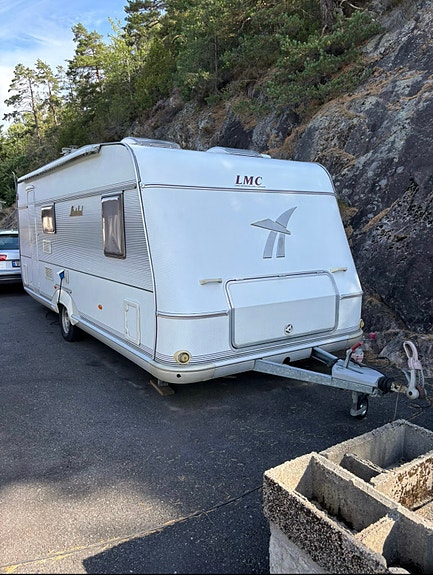 LMC campingvogn til leie 7 of 8
