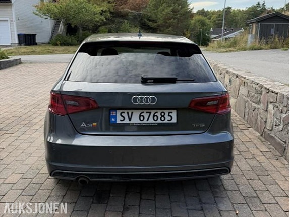 Audi A3 4 of 11