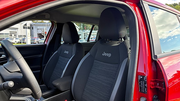 Jeep Avenger 30 of 30