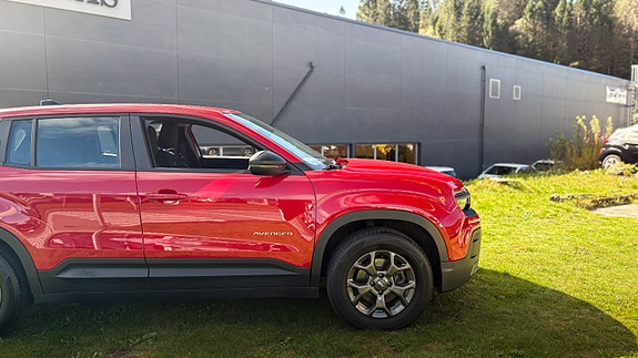 Jeep Avenger 7 of 30