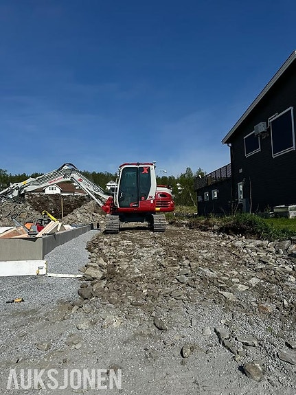 Takeuchi TB290 5 of 16
