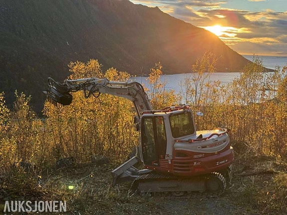 Takeuchi TB290 8 of 16