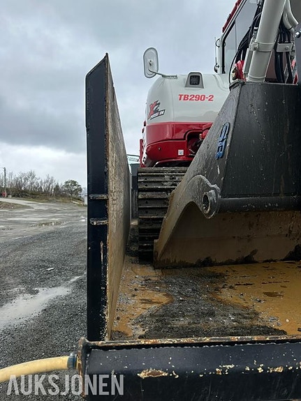 Takeuchi TB290 10 of 16
