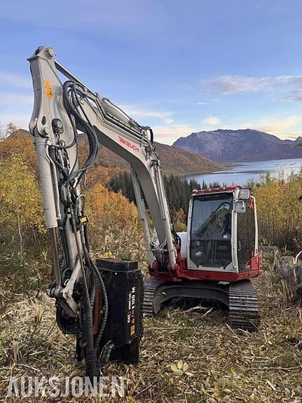 Takeuchi TB290 4 of 16