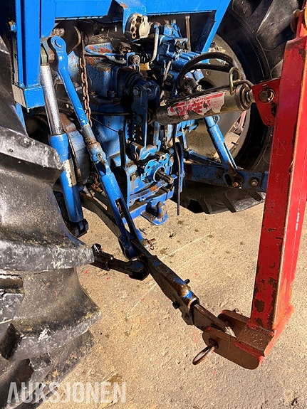 Ford 5610 6 of 10