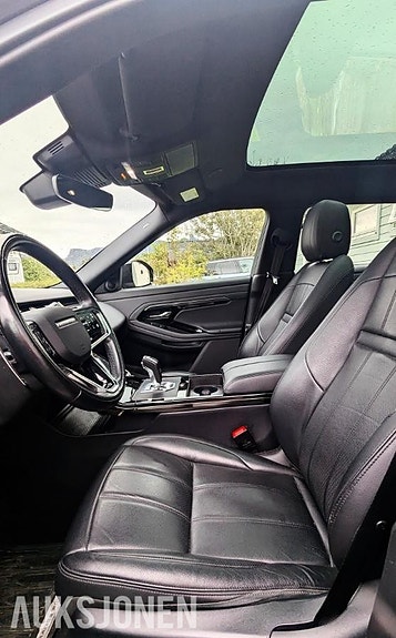 Land Rover Range Rover Evoque 9 of 15