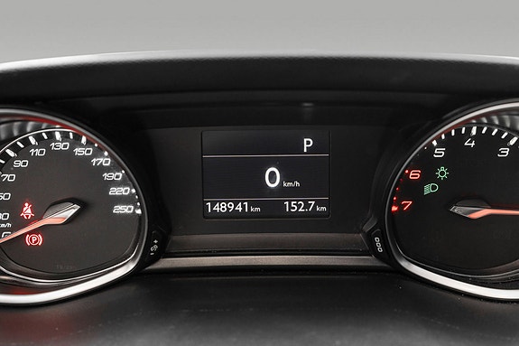 Peugeot 308 SW 21 of 24