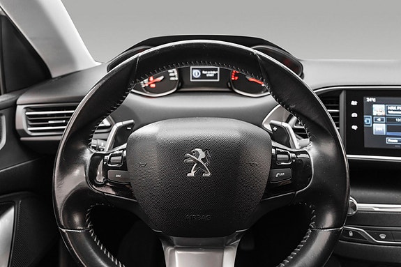 Peugeot 308 SW 16 of 24