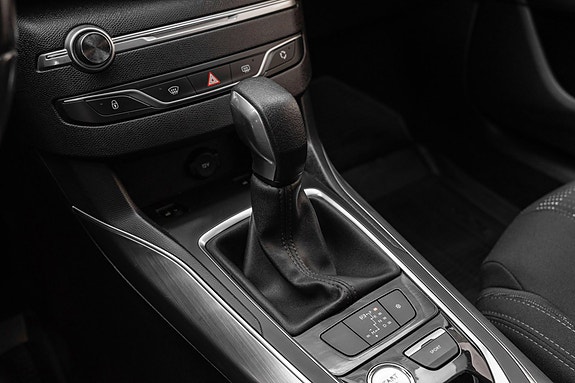 Peugeot 308 SW 12 of 24