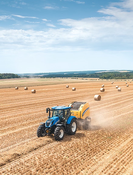 New Holland T6.145 Electro Command 4 of 6