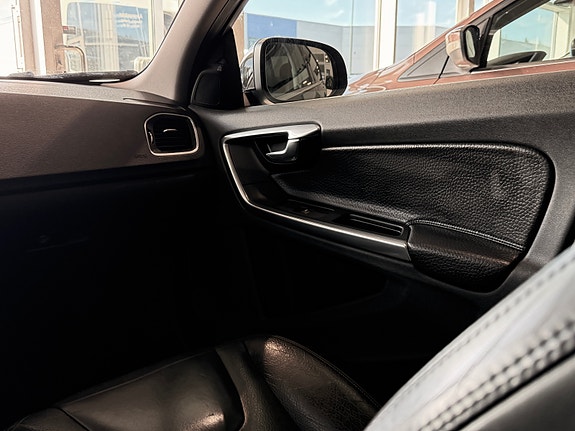 Volvo S60 30 of 30