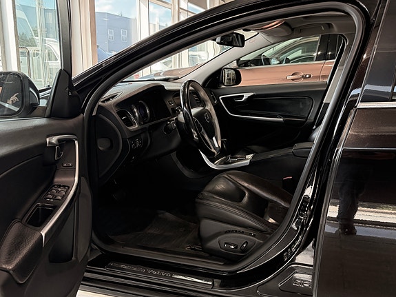 Volvo S60 22 of 30