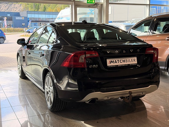 Volvo S60 16 of 30
