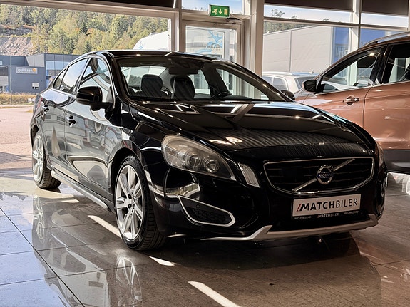 Volvo S60 3 of 30