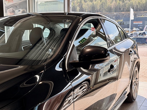 Volvo S60 5 of 30