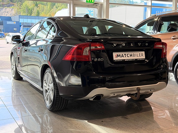 Volvo S60 12 of 30