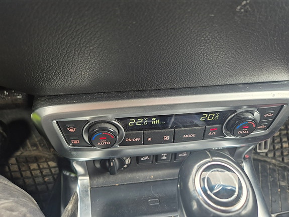 Mercedes-Benz X250 d 18 of 21