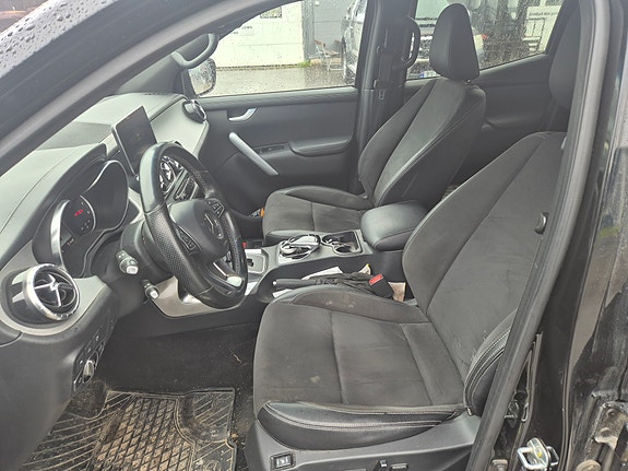 Mercedes-Benz X250 d 13 of 21