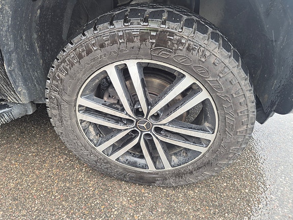 Mercedes-Benz X250 d 10 of 21