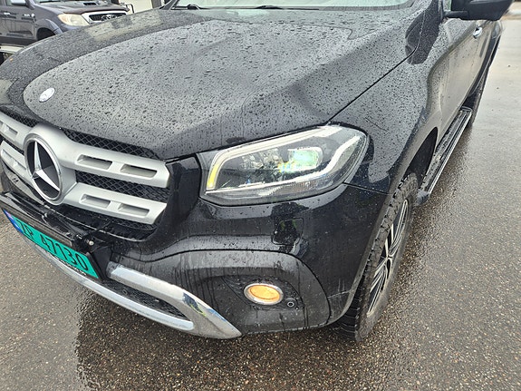 Mercedes-Benz X250 d 3 of 21