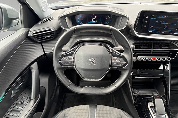 Peugeot e-2008 13 of 18