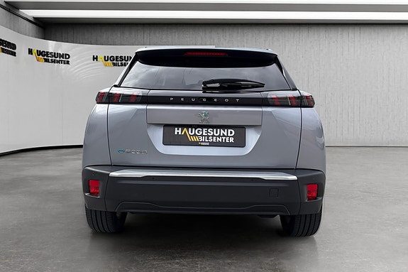 Peugeot e-2008 6 of 18