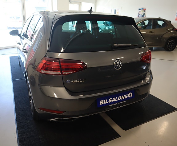 Volkswagen e-Golf VII 7 of 30