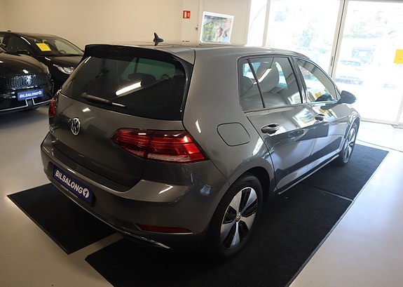 Volkswagen e-Golf VII 8 of 30