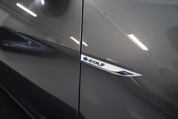 Volkswagen e-Golf VII 20 of 30