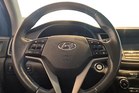 Hyundai Tucson 15 of 30