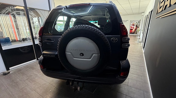 Toyota Land Cruiser 6 of 30