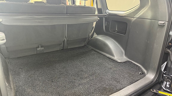 Toyota Land Cruiser 19 of 30